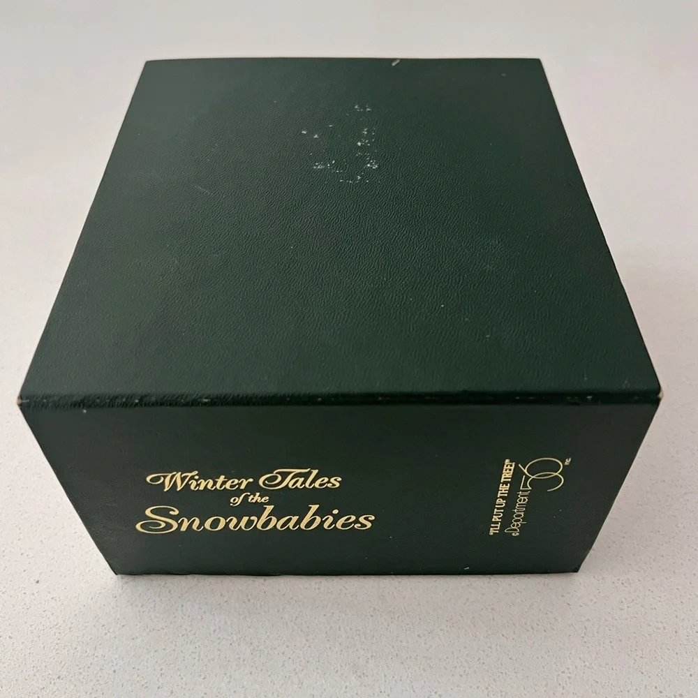 Vtg Dept 56 Snowbabies I'll Put Up The Tree Figurine in Original‎ Box 6800-4